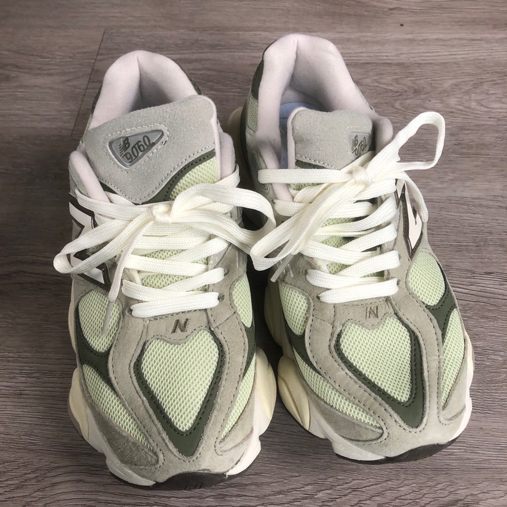 New Balance Women’s Light Green 9060 Athletic Sneakers